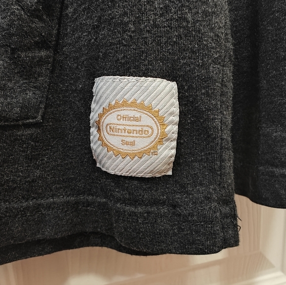 Nintendo t-shirt hoodie - Picture 2 of 4